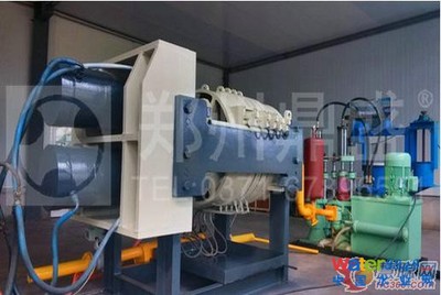 十九大報告中明確指出:&ldquo;建設生態文明是中華民族永續發展的千年大計&rdquo;,而污泥的無害化與資源化處置問題備受關注。&rdquo; 大環境下 污泥壓濾機廠家銷量出現新高峰